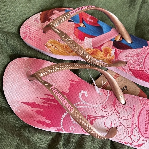Brand New Havaianas Two Pairs Flip Flops Disney Sleeping Beauty Leopard Print - Picture 7 of 14
